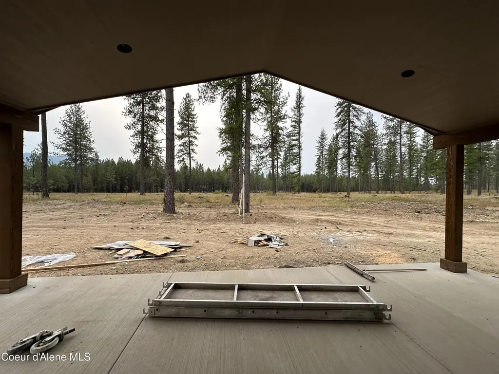 52 Wallace Lane Blanchard ID 83804