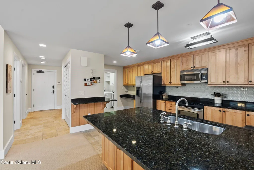 412 Sandpoint Avenue Sandpoint ID 83864