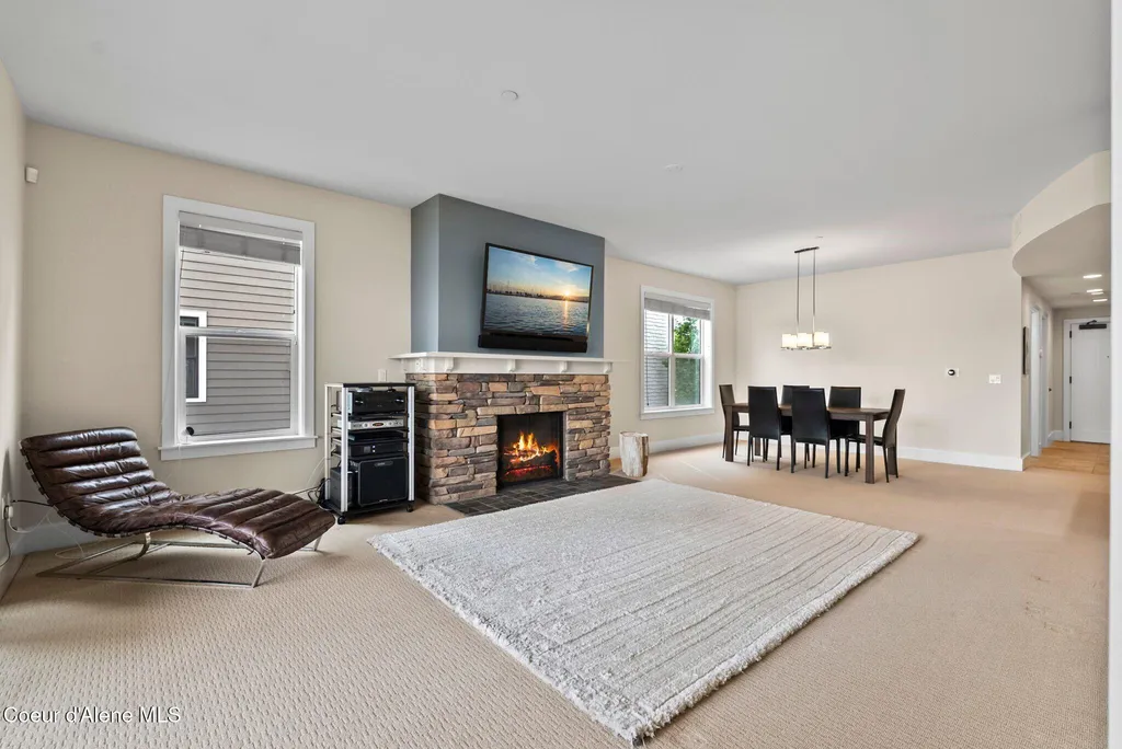 412 Sandpoint Avenue Sandpoint ID 83864