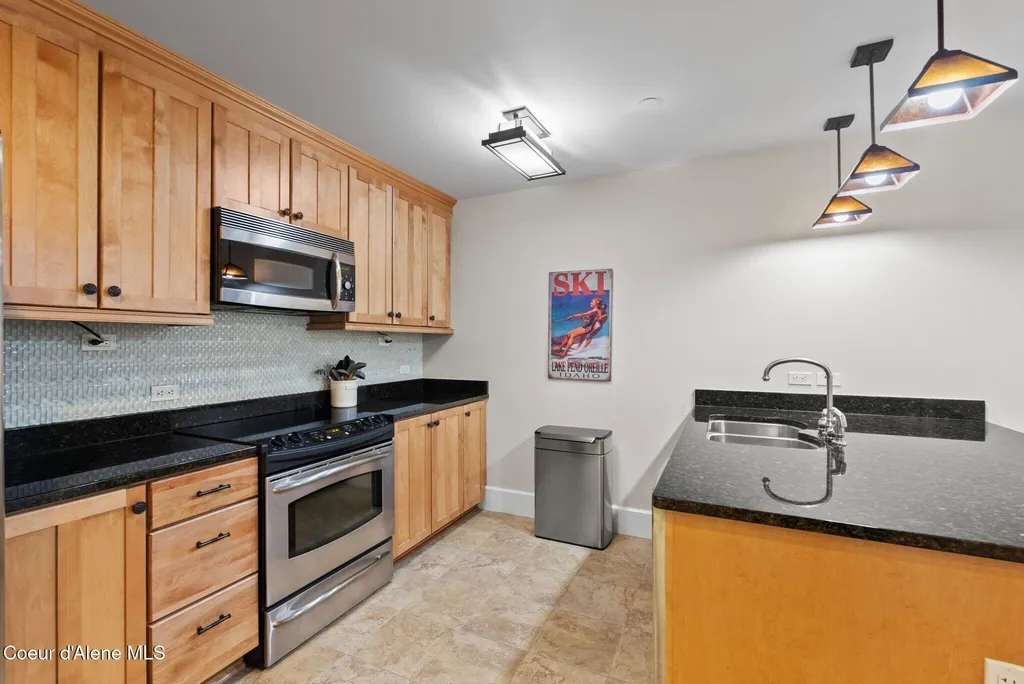 412 Sandpoint Avenue Sandpoint ID 83864