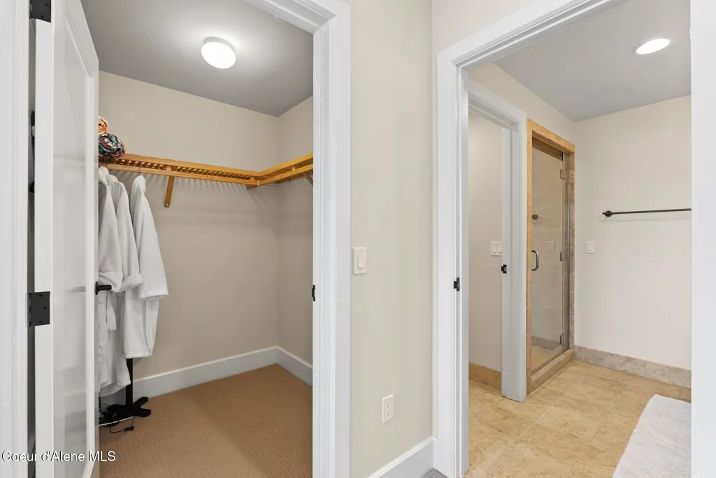 412 Sandpoint Avenue Sandpoint ID 83864