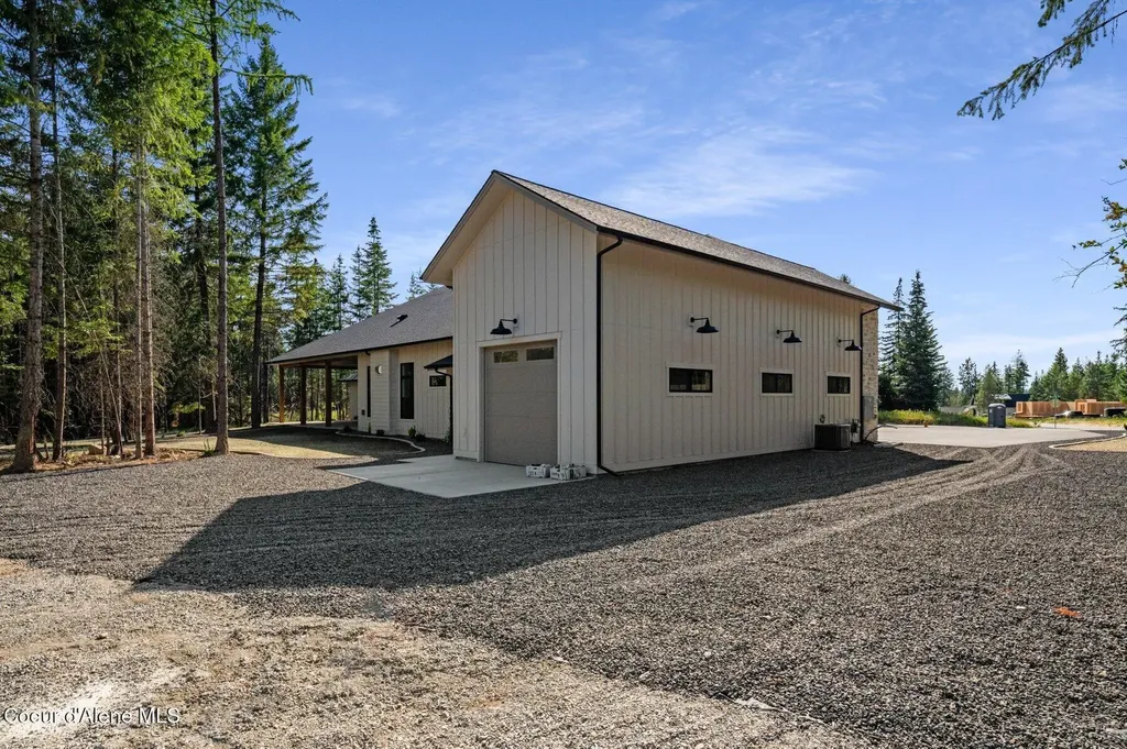 11618 N Foxhole Road Hayden ID 83835