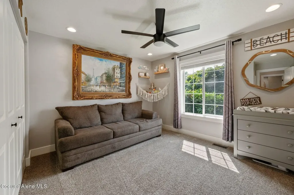 8446 N Boysenberry Loop Hayden ID 83835