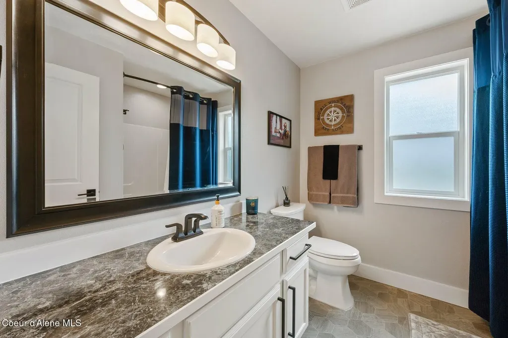 8446 N Boysenberry Loop Hayden ID 83835
