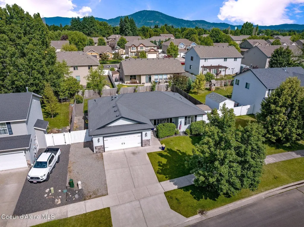 8446 N Boysenberry Loop Hayden ID 83835