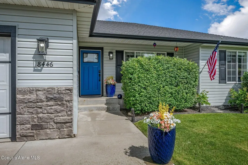 8446 N Boysenberry Loop Hayden ID 83835