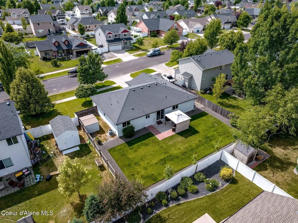 8446 N Boysenberry Loop Hayden ID 83835