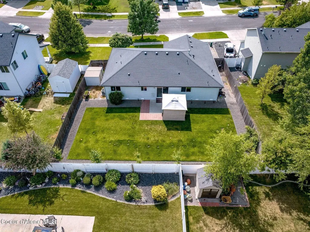 8446 N Boysenberry Loop Hayden ID 83835