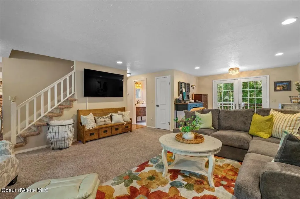 12321 N Sherwood Court Hayden ID 83835