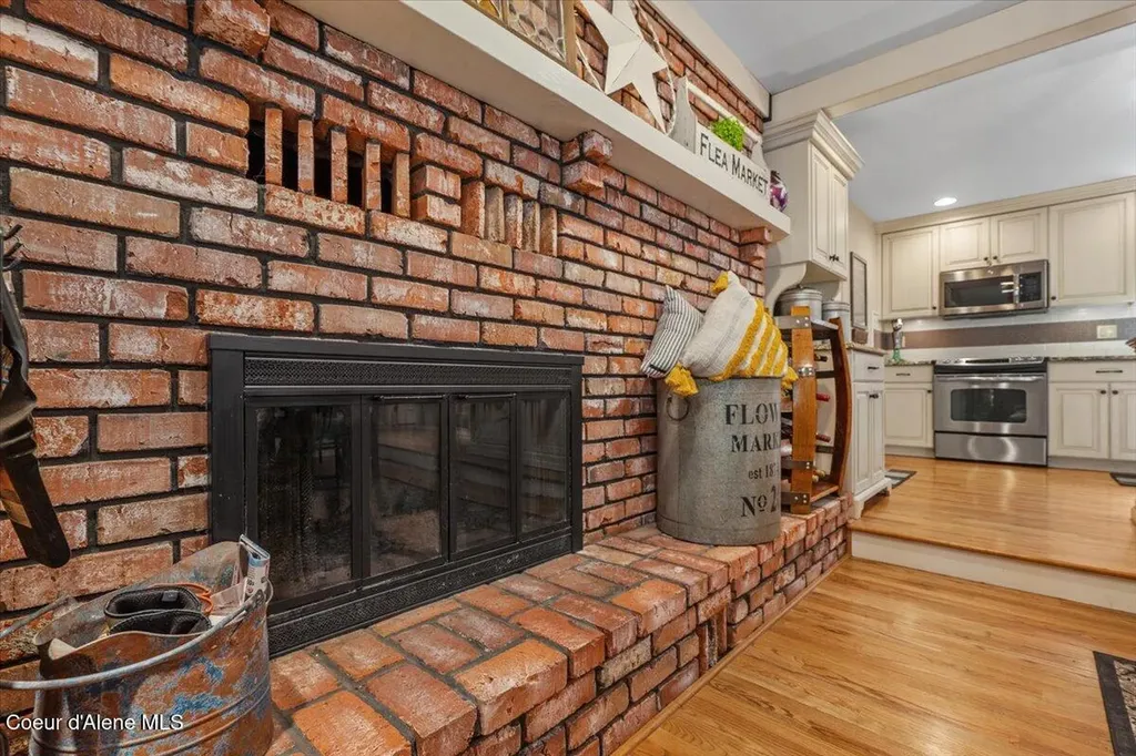12321 N Sherwood Court Hayden ID 83835