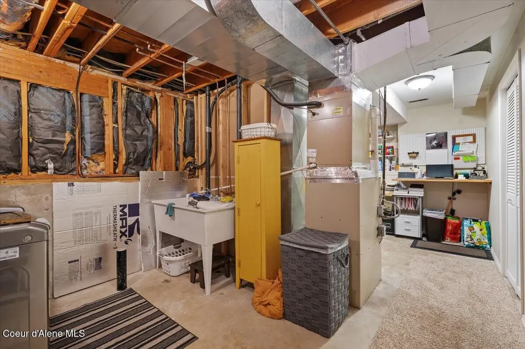 12321 N Sherwood Court Hayden ID 83835