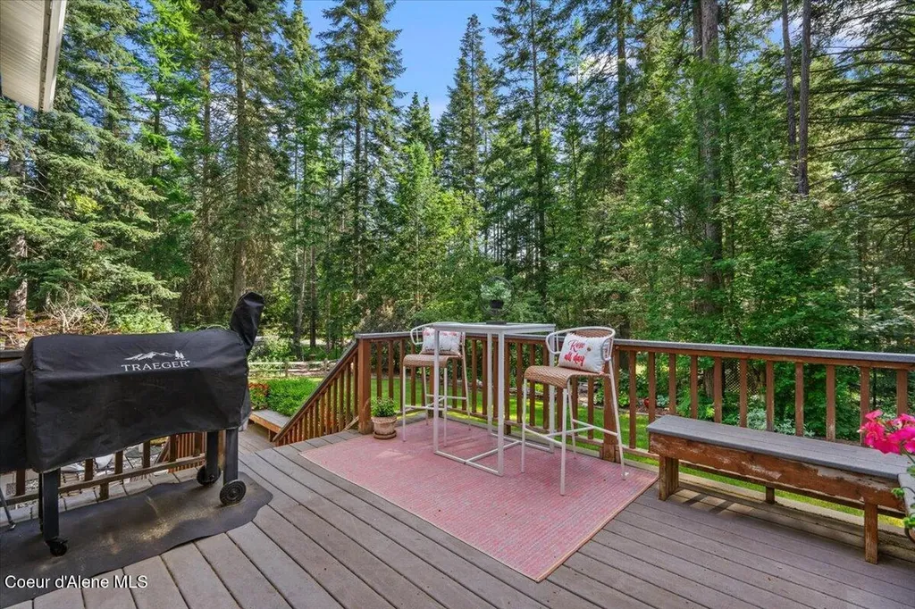 12321 N Sherwood Court Hayden ID 83835