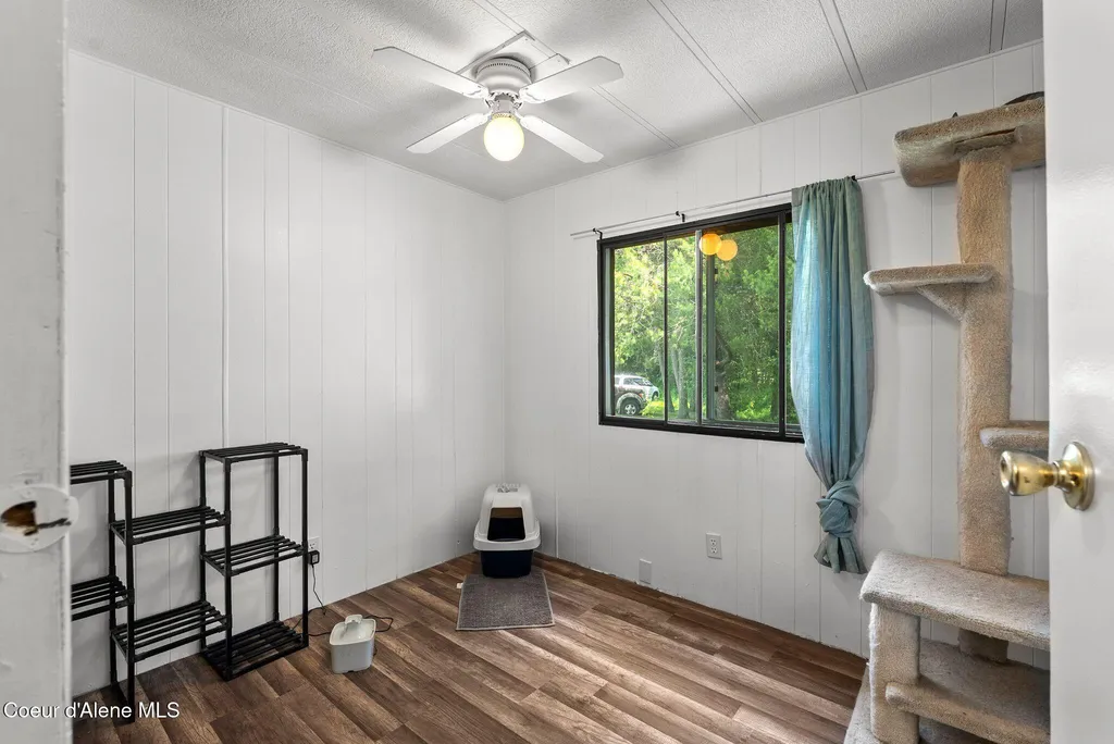 1100 Kootenai Cutoff Road Ponderay ID 83852