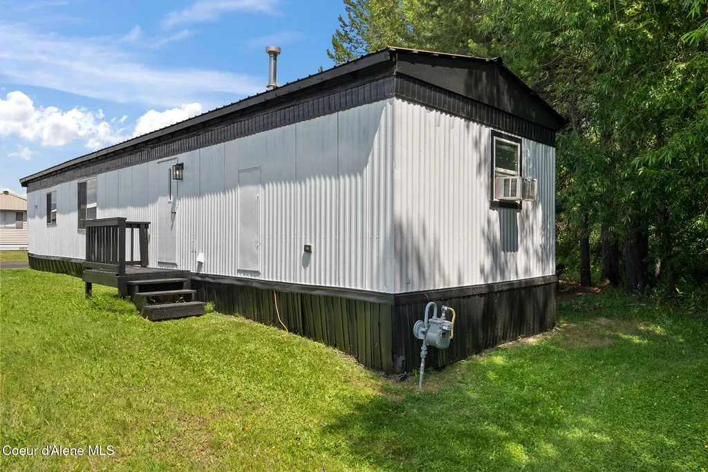 1100 Kootenai Cutoff Road Ponderay ID 83852