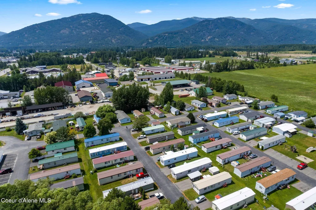 1100 Kootenai Cutoff Road Ponderay ID 83852
