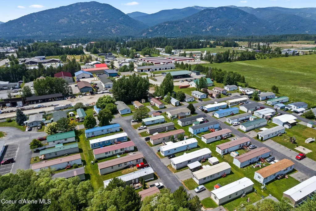 1100 Kootenai Cutoff Road Ponderay ID 83852