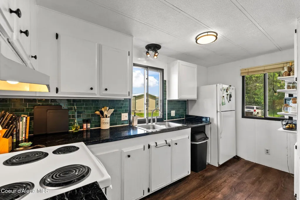 1100 Kootenai Cutoff Road Ponderay ID 83852