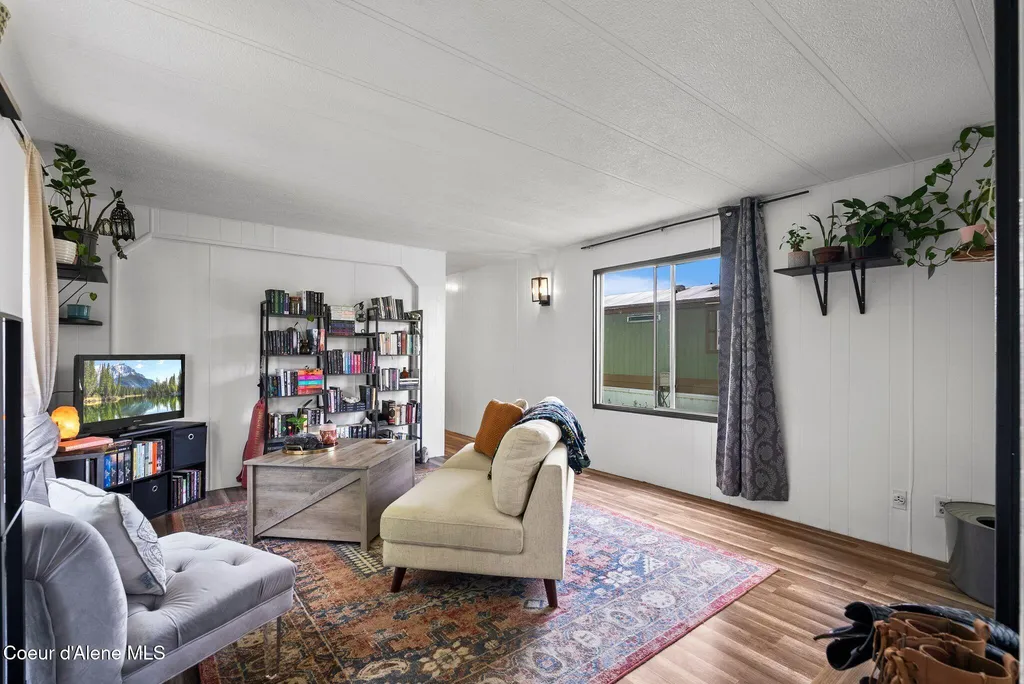 1100 Kootenai Cutoff Road Ponderay ID 83852