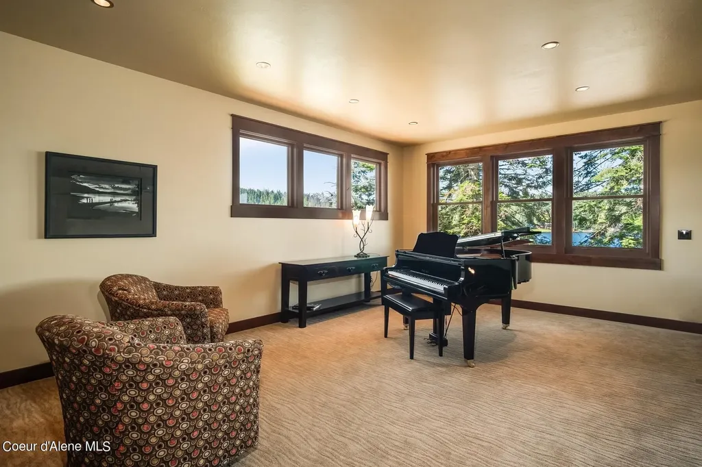 57 Blue Heron Lane Hope ID 83836