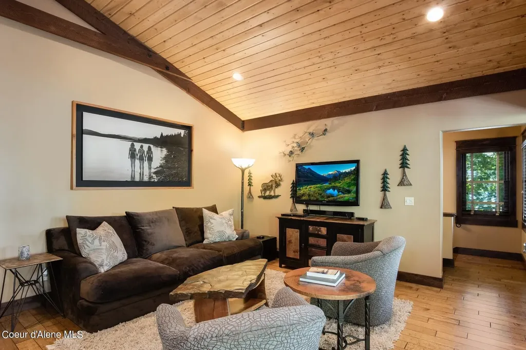 57 Blue Heron Lane Hope ID 83836