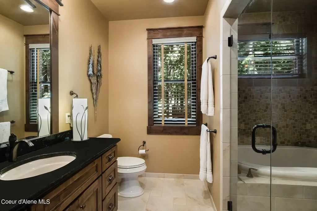 57 Blue Heron Lane Hope ID 83836