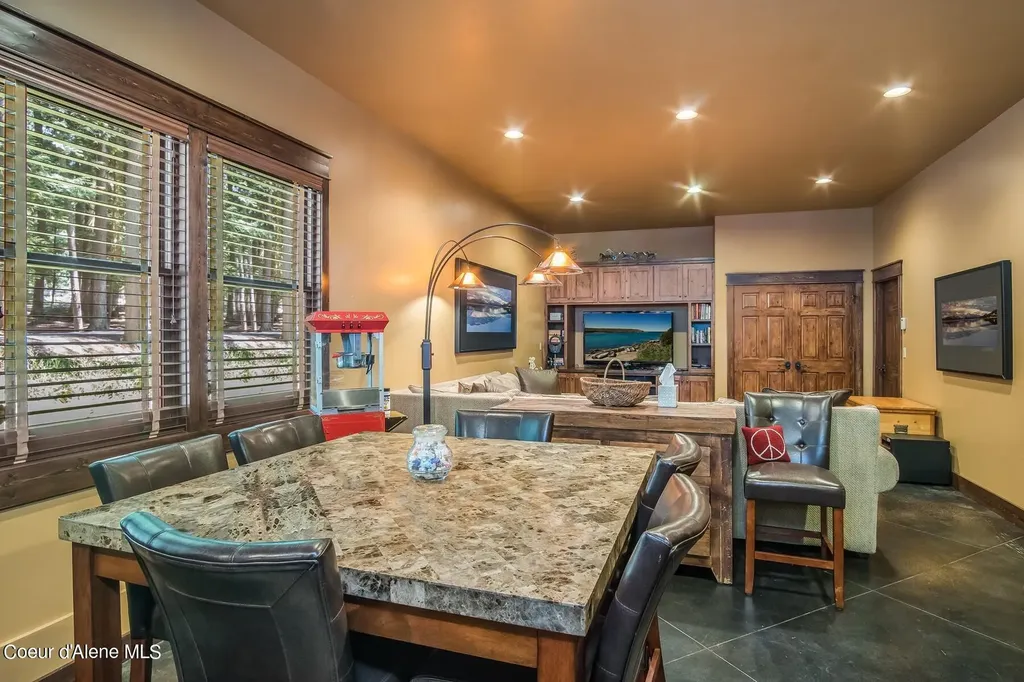 57 Blue Heron Lane Hope ID 83836