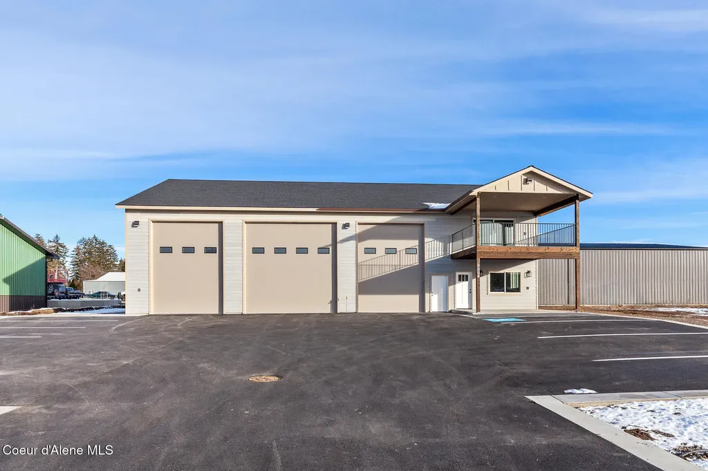 9994 N Lyle Loop Hayden ID 83835
