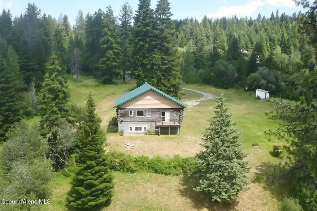 21160 N Corbin Hill Road Hayden ID 83835