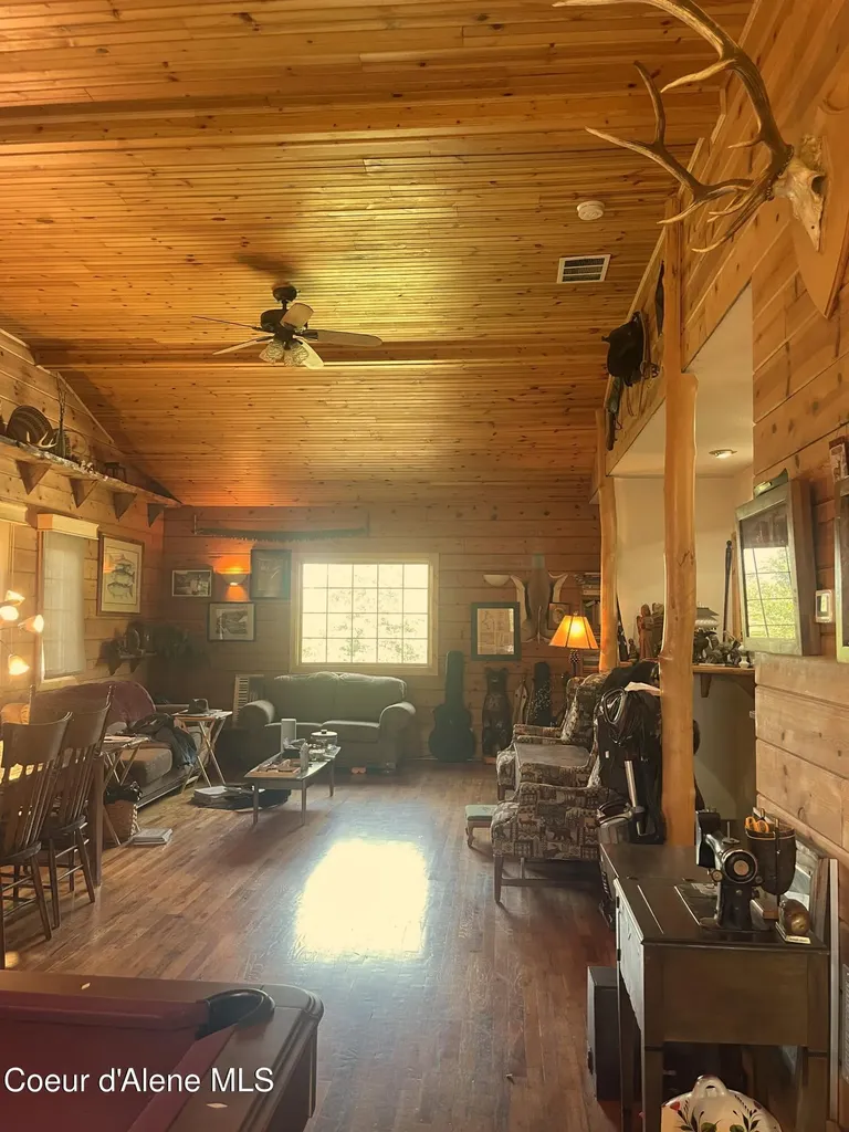 21160 N Corbin Hill Road Hayden ID 83835