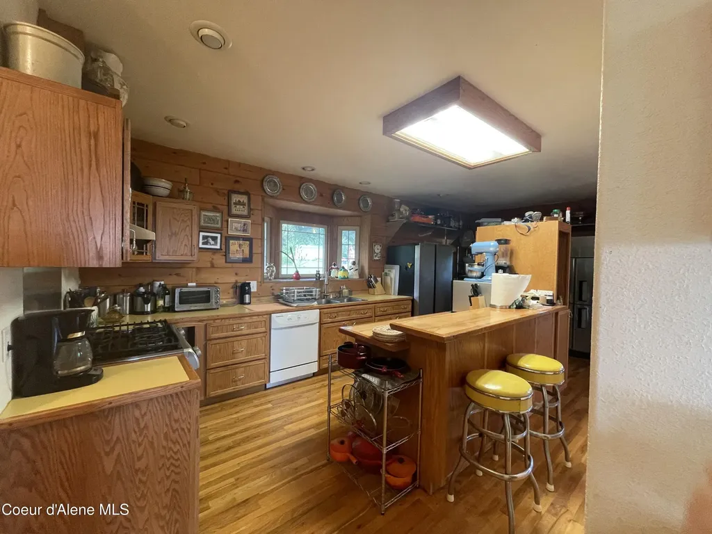 21160 N Corbin Hill Road Hayden ID 83835