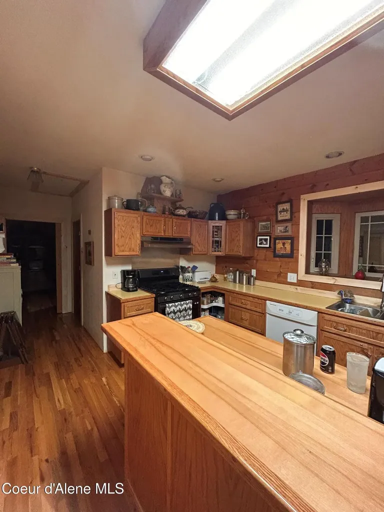 21160 N Corbin Hill Road Hayden ID 83835