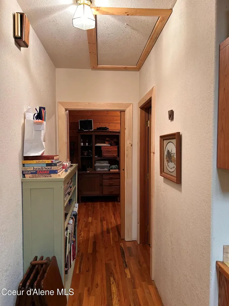 21160 N Corbin Hill Road Hayden ID 83835