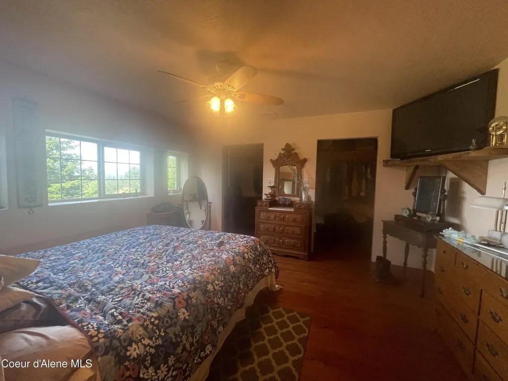 21160 N Corbin Hill Road Hayden ID 83835