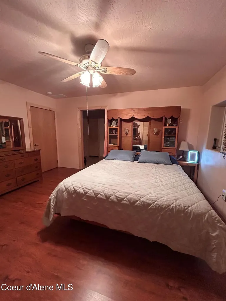 21160 N Corbin Hill Road Hayden ID 83835