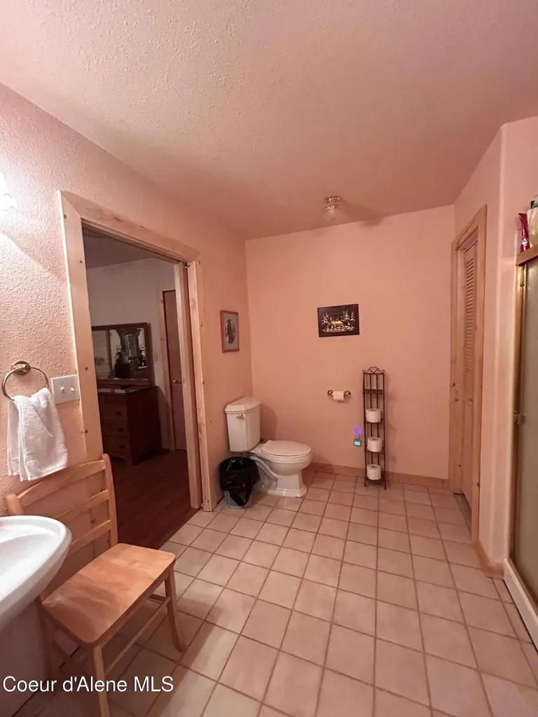 21160 N Corbin Hill Road Hayden ID 83835