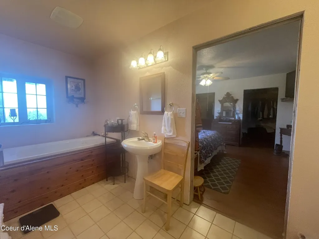 21160 N Corbin Hill Road Hayden ID 83835