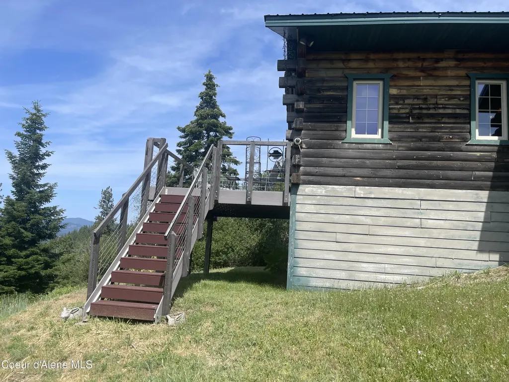 21160 N Corbin Hill Road Hayden ID 83835