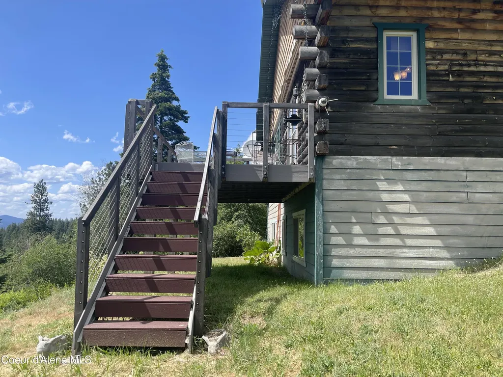 21160 N Corbin Hill Road Hayden ID 83835