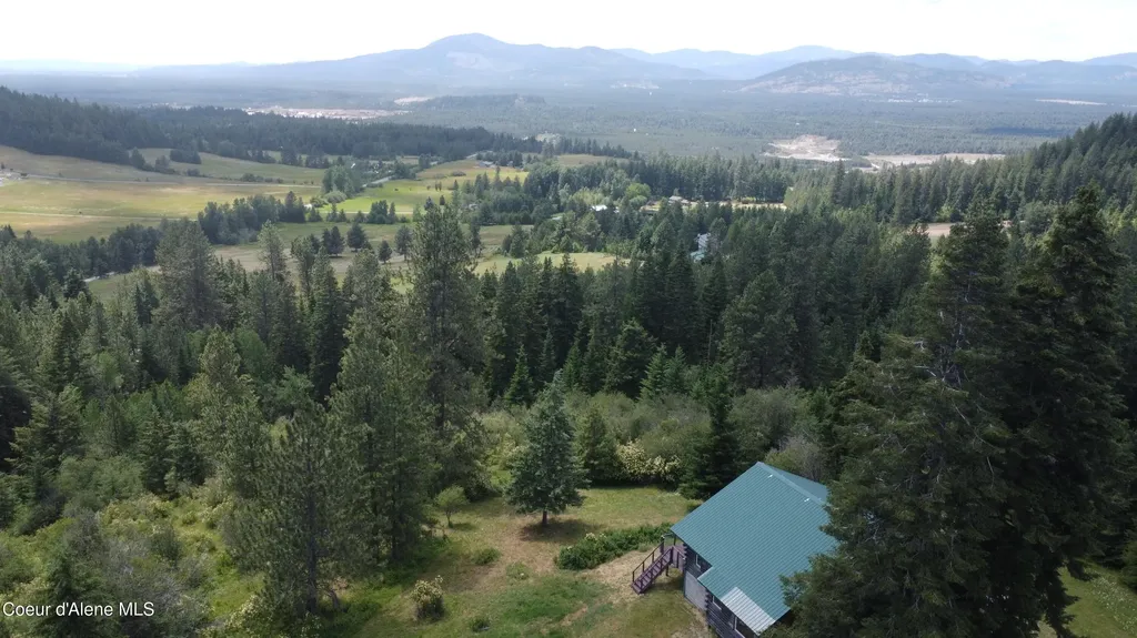 21160 N Corbin Hill Road Hayden ID 83835