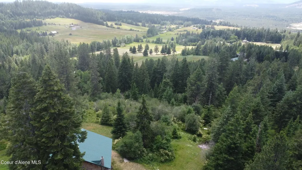 21160 N Corbin Hill Road Hayden ID 83835