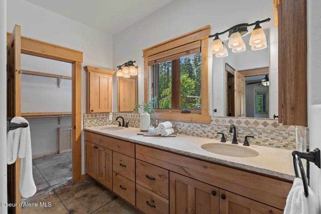 968 Hidden Valley Road Sandpoint ID 83864