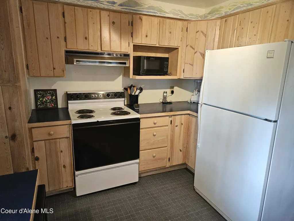 57 N Neopit Road Priest Lake ID 83856