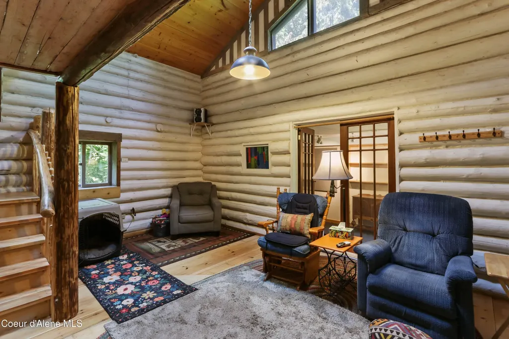 1283 N Wrenco Road Sandpoint ID 83864