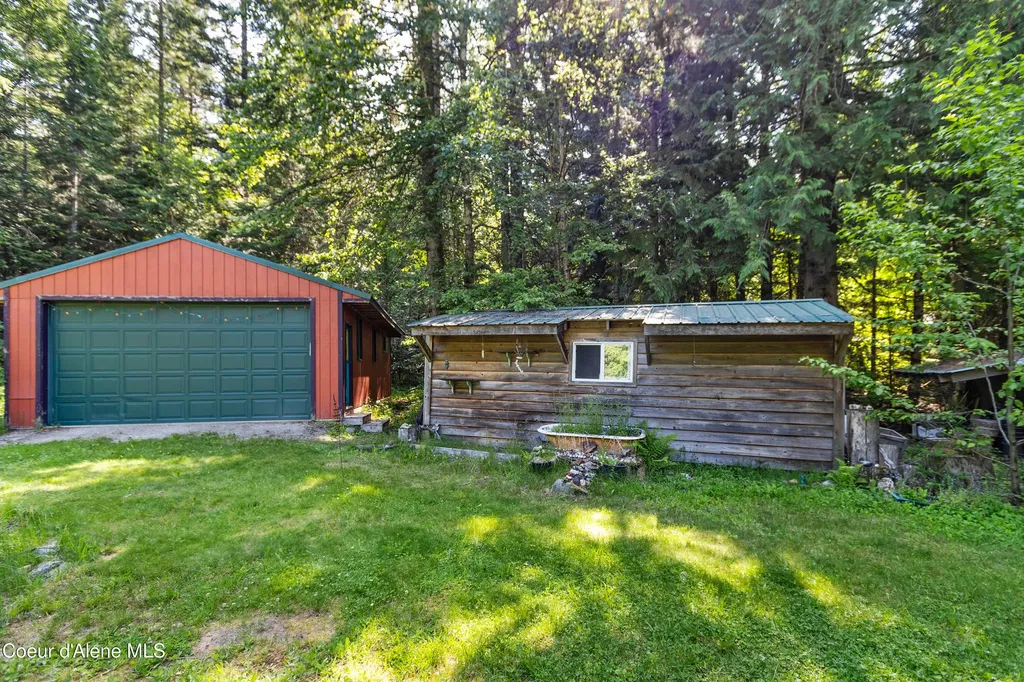 1283 N Wrenco Road Sandpoint ID 83864