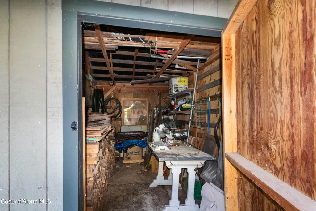 1283 N Wrenco Road Sandpoint ID 83864