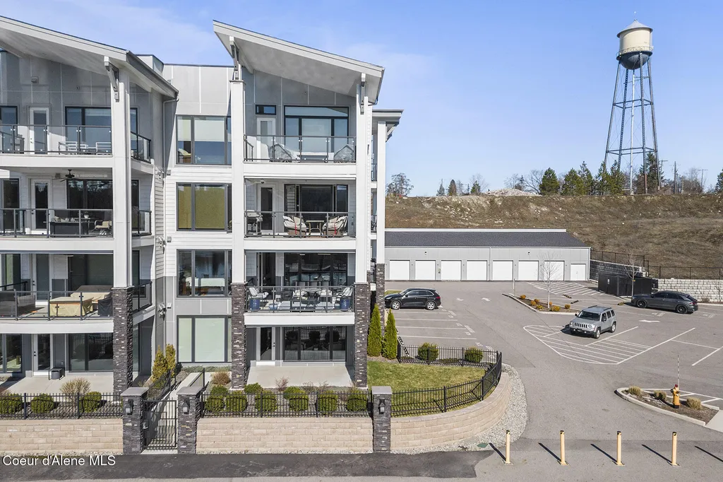 447 W Waterside Drive Post Falls ID 83854