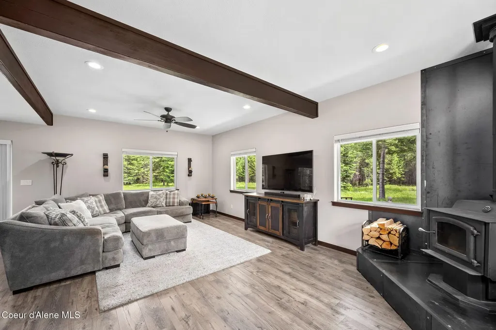 11683 E Whitetail Drive Athol ID 83801