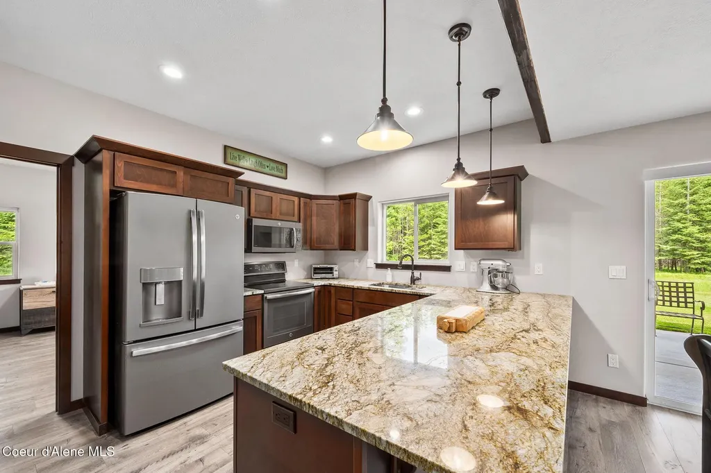 11683 E Whitetail Drive Athol ID 83801