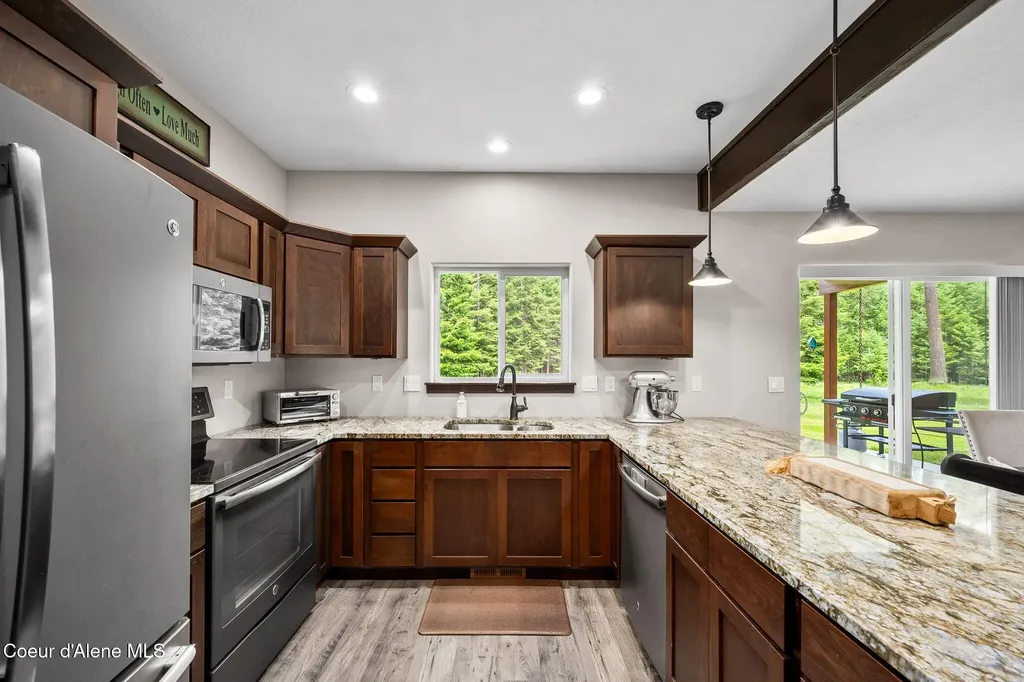 11683 E Whitetail Drive Athol ID 83801