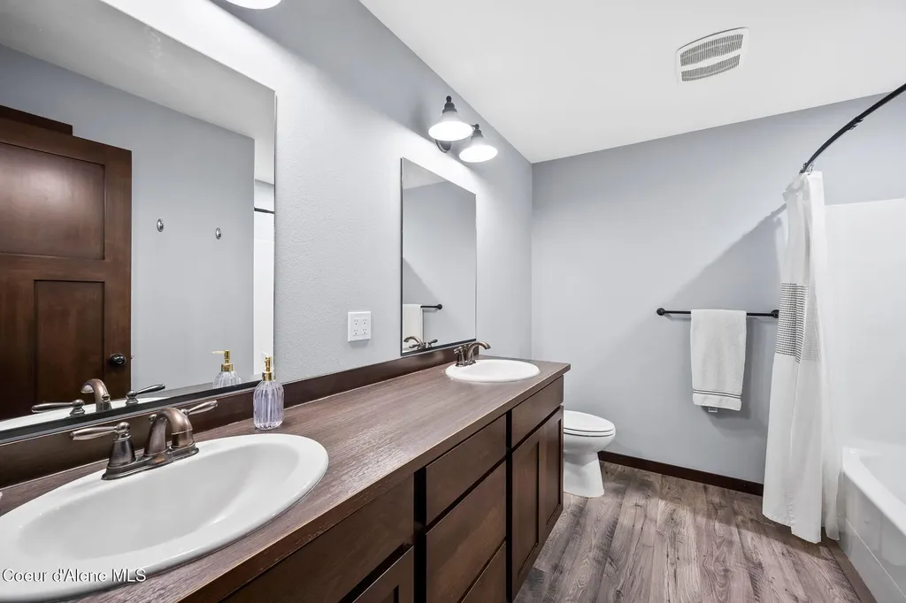 11683 E Whitetail Drive Athol ID 83801